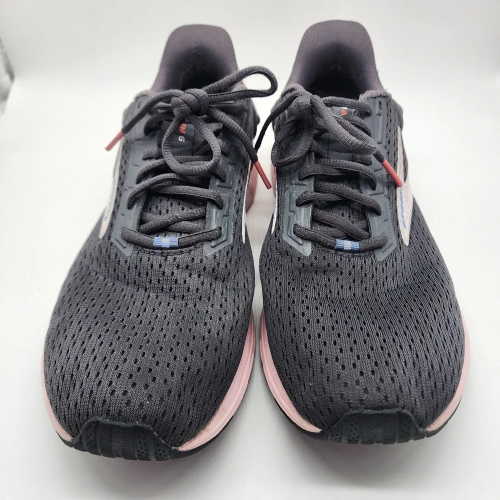 Brooks anthem running